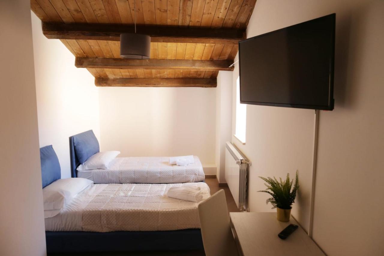 B&B Eden LʼAquila Buitenkant foto